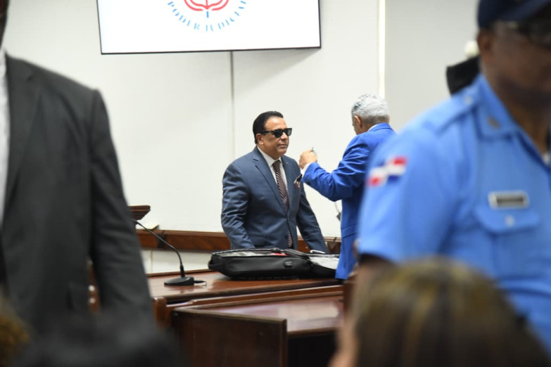 Largas horas de espera por el fallo contra Alexis y Magalys Medina