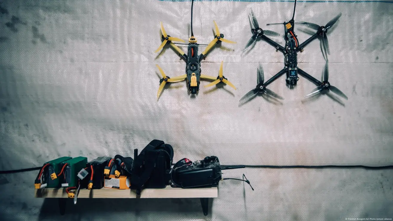 Mercenarios de cárteles mexicanos aprenden tácticas con drones en Ucrania