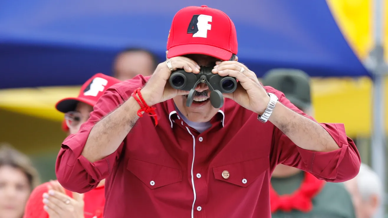 Comunicador cercano a Trump predice intervención en Venezuela “como la de Panamá”