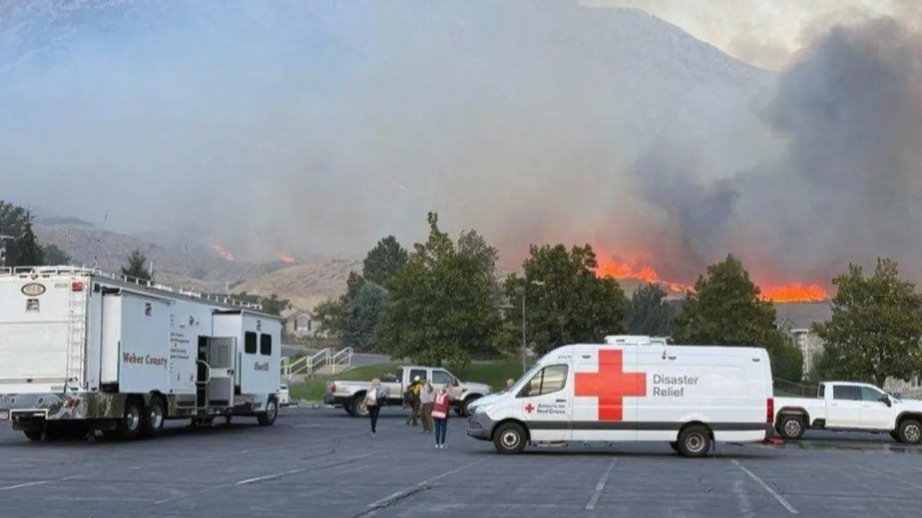 Emiten orden de evacuación por incendio en Willard Peak en Utah