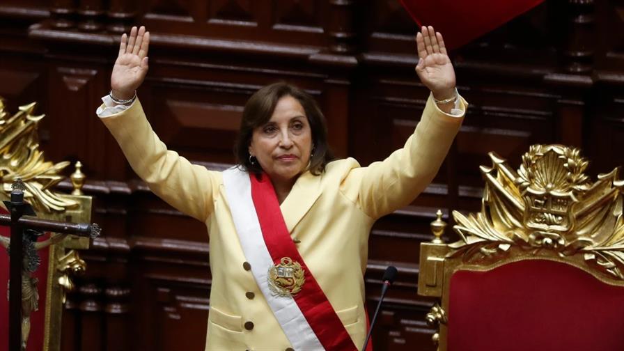 El Congreso de Perú destituye a la presidenta Dina Boluarte