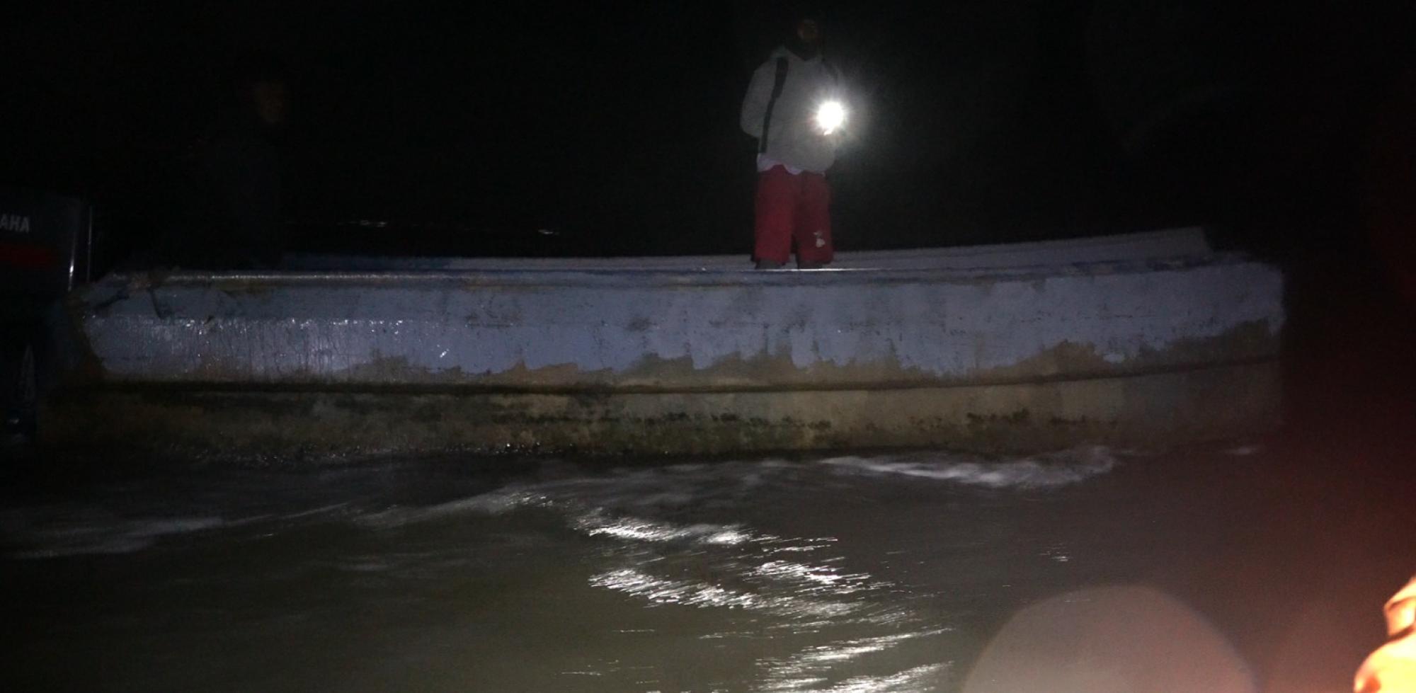 En yola hacia Puerto Rico: Pagan hasta US$10,000 por un riesgo fatal