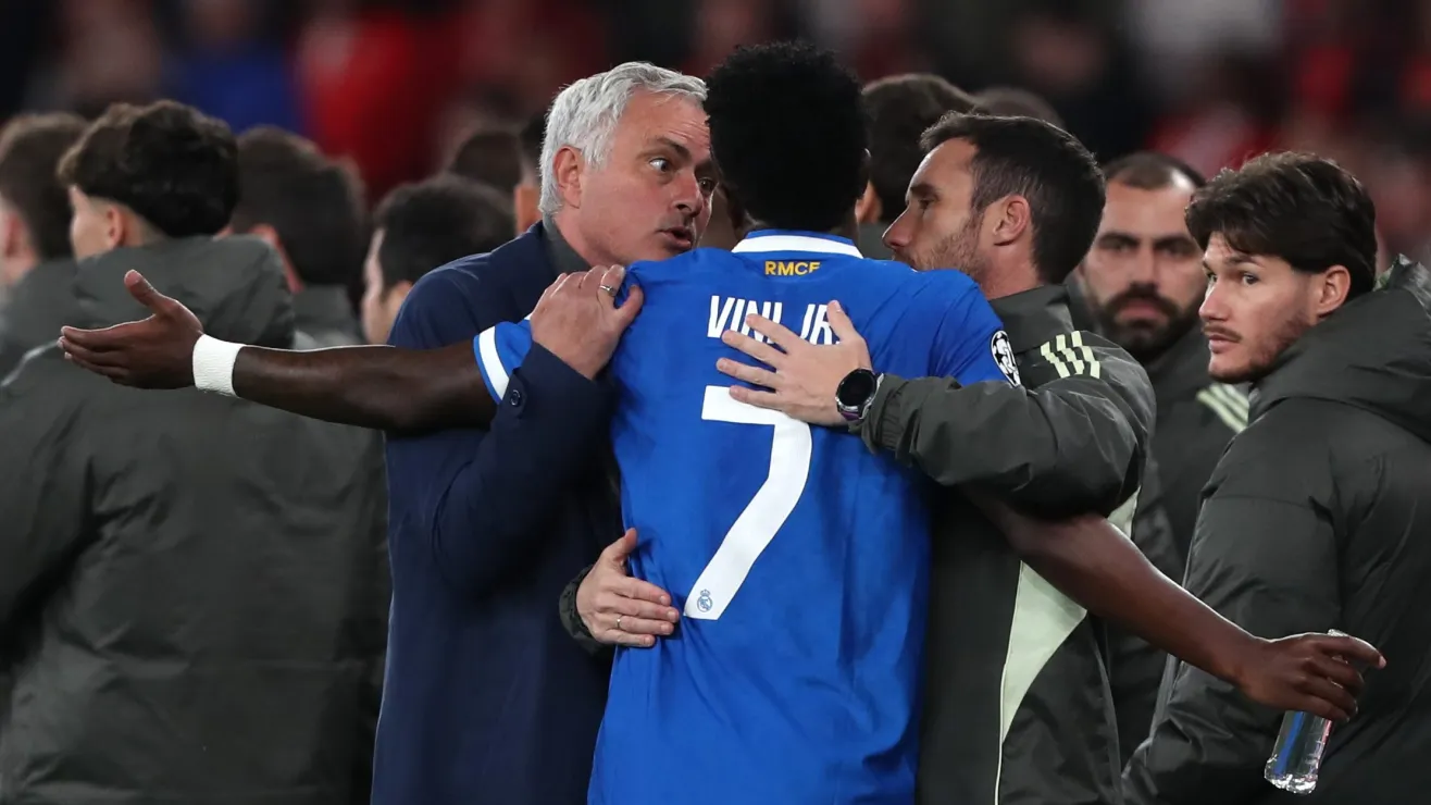 Mourinho critica la actitud de Vinícius: “Pasa muchas veces en muchos estadios. Siempre es lo mismo”