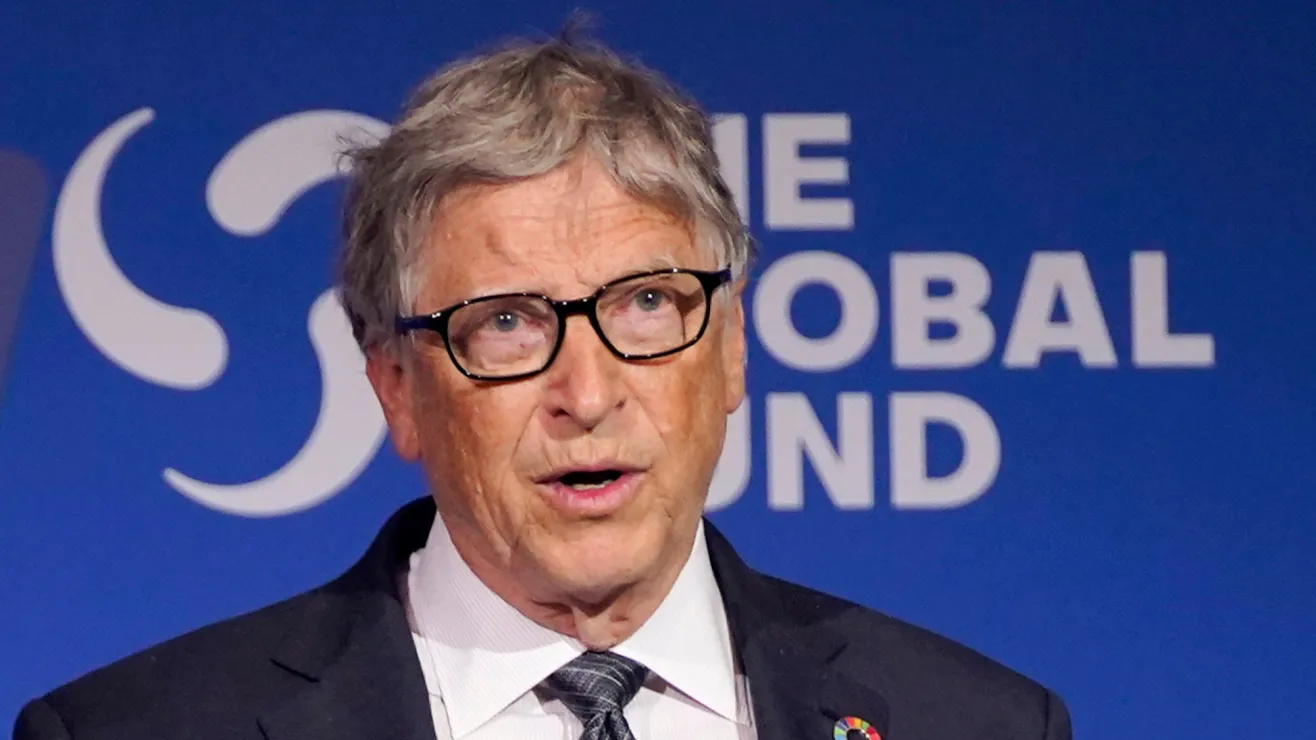 Bill Gates admite amoríos y llama “gran error” su vínculo con Epstein
