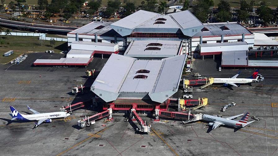 Cuba comunica a las aerolíneas que en 24 horas se queda sin combustible para aviones