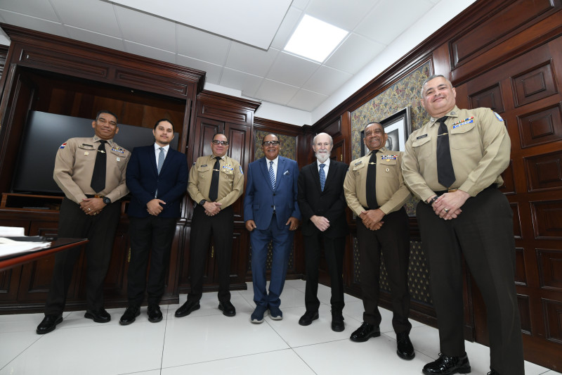 Destacan avances en protección de puertos dominicanos y advierte sobre amenazas del narcotráfico