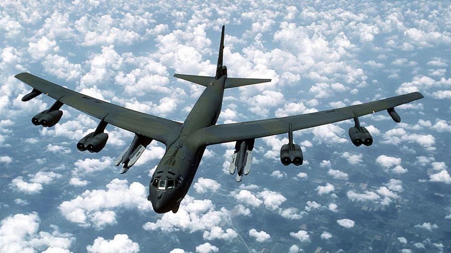 Estados Unidos ataca más de 1,700 objetivos en Irán y emplea por primera vez los B-52