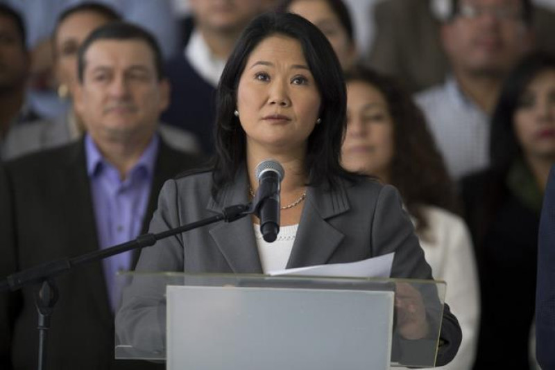 Fujimori continúa con ventaja sobre Sánchez al llegar al 85 % del escrutinio en Perú