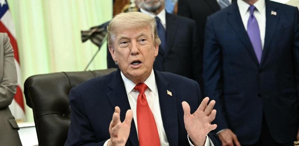Donald Trump anuncia acuerdo con IrƔn para reabrir el estrecho de Ormuz