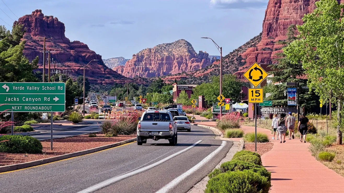 Conoce dos rutas por carretera para recorrer Arizona sin gastar de mƔs
