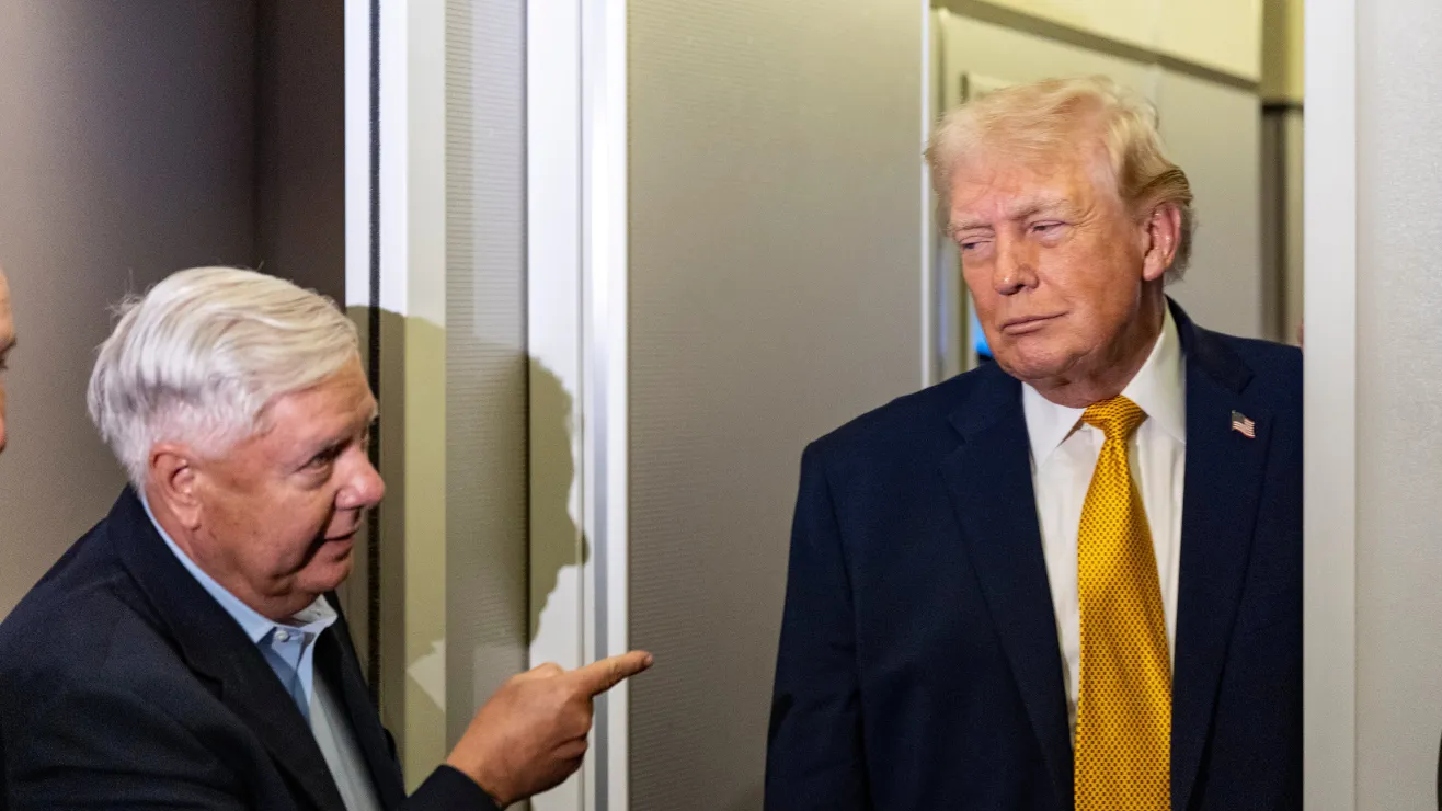 Trump lamenta la muerte del senador Lindsey Graham: āEra un verdadero patriotaā