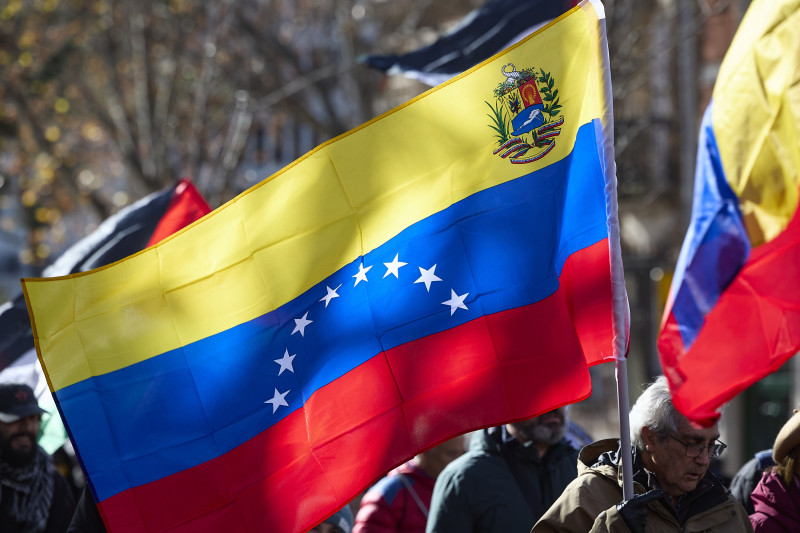 Chavismo y oposición instalan formalmente la mesa de diálogo para abordar la transición