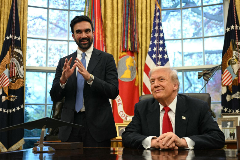 Trump elogia a su “pequeño comunista” Mamdani tras reunión en Nueva York