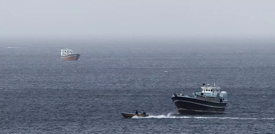 Irán pospone diálogo por ataque a barco