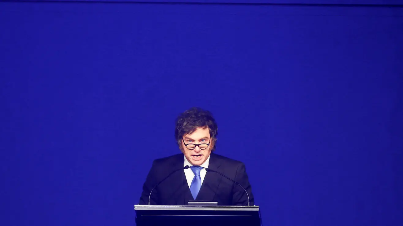 Milei anuncia sanciones contra empresas en Malvinas y una nueva base naval en el sur argentino