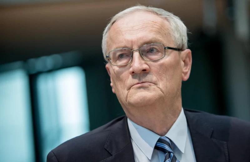 Alemania detiene a un exjefe de inteligencia