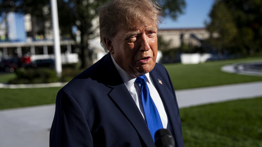 Trump aún no se pronuncia sobre la derrota de su aliado Flávio Bolsonaro